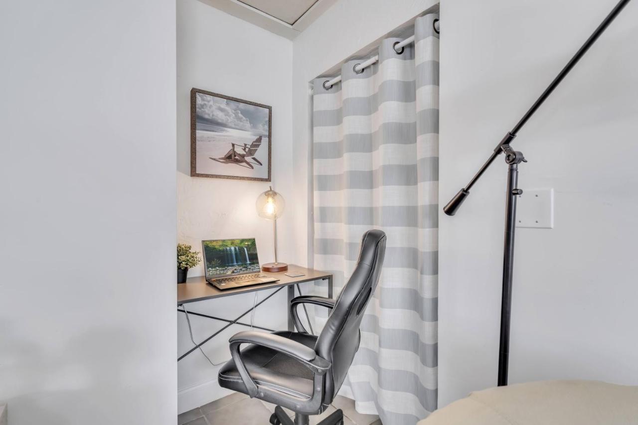 2bed 1bath Minutes To Downtown, Beaches, Restaurants, Theaters And * Sarasota