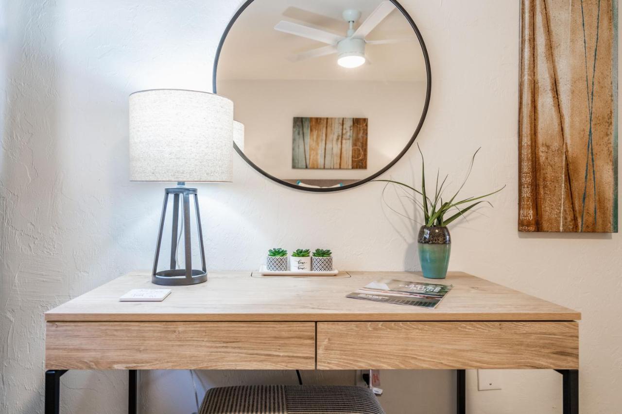Apartment 2bed 1bath Minutes To Downtown, Beaches, Restaurants, Theaters And Sarasota